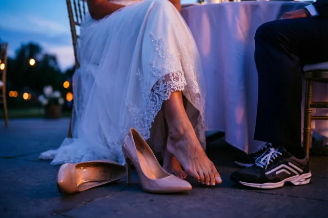 Schoenen uit, getrouwd zijn