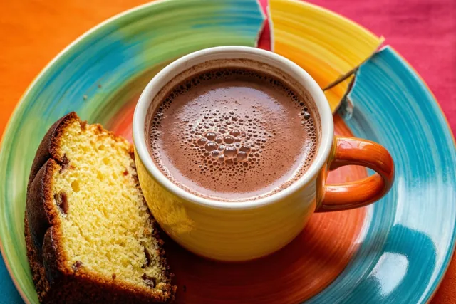 Warme chocolademelk na de brokken