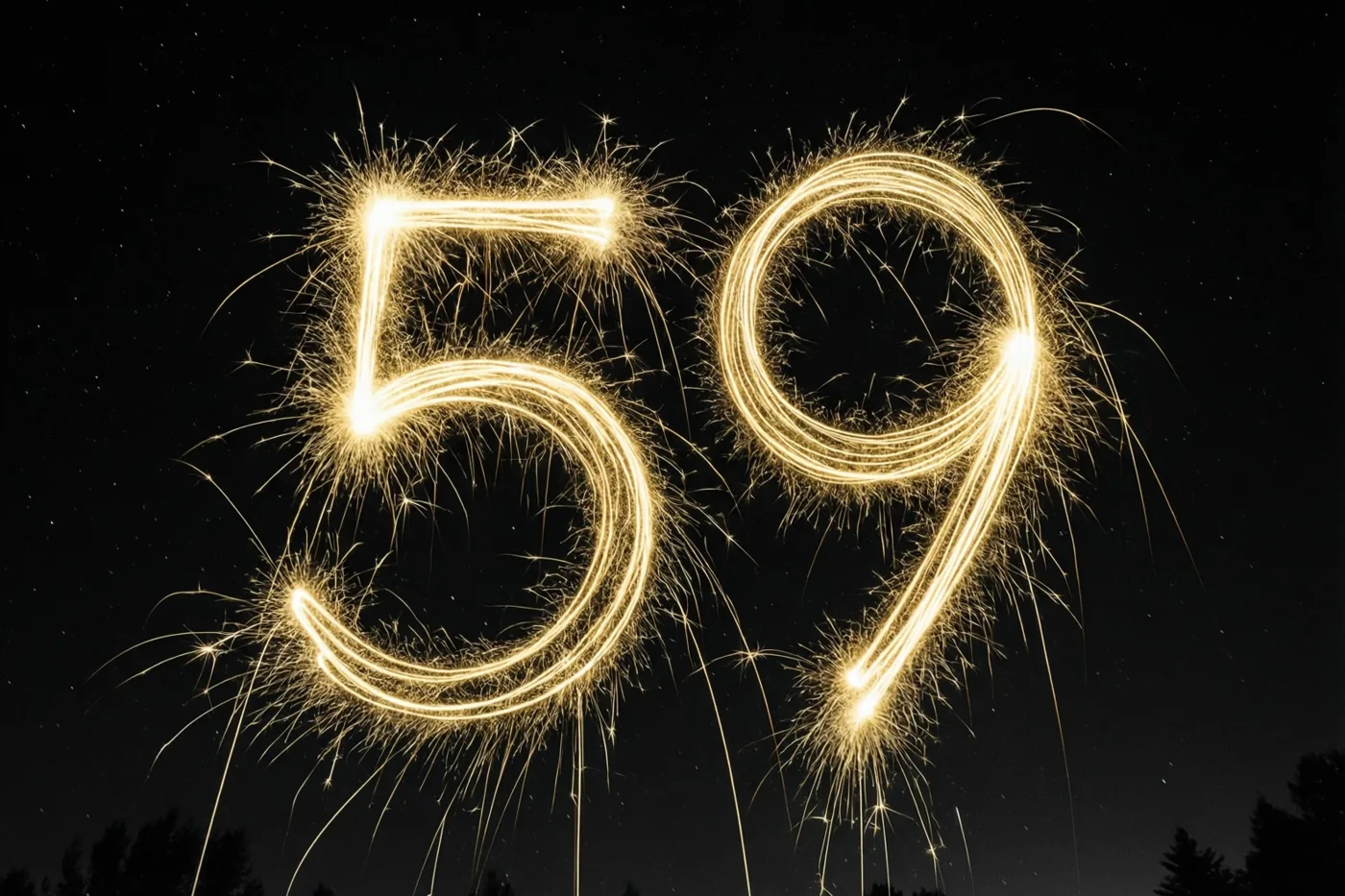 Gouden lichtsporen van sterretjes vormen 59 tegen een donkere nachthemel met onderaan vage silhouetten van bomen.