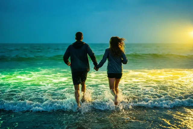 Samen de golven in