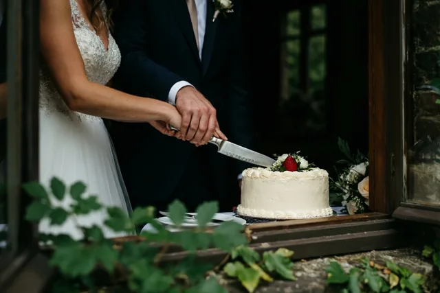 Hand in hand aan tafel