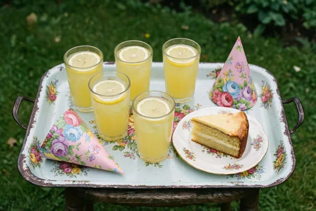 Limonade op een retroverjaardag