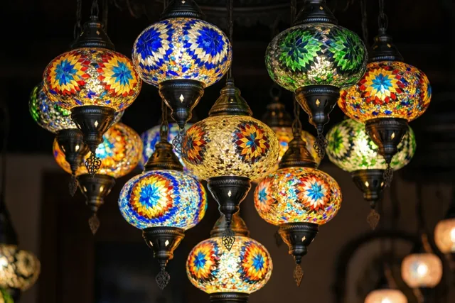 Kleurrijk licht voor Suikerfeest