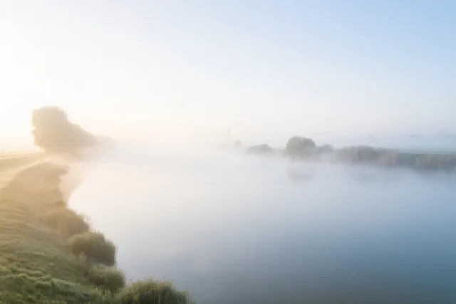 Rust bij het ochtendwater