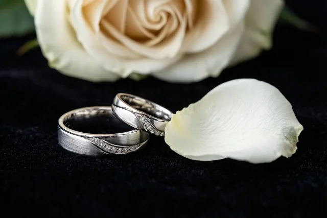 Twee ringen in tijdloze pracht