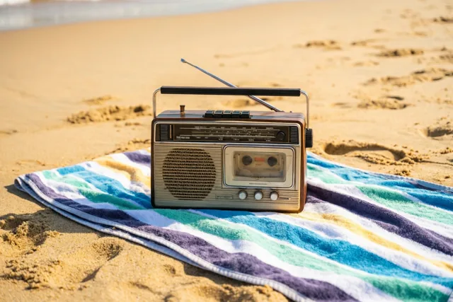 Zonnige groeten op de radio