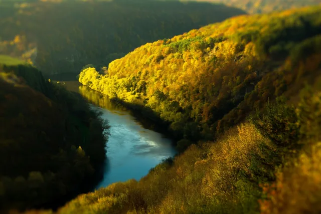 De rivier neemt haar tijd