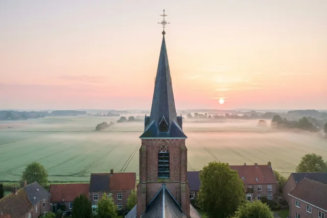 Goedemorgen onder de dorpstoren