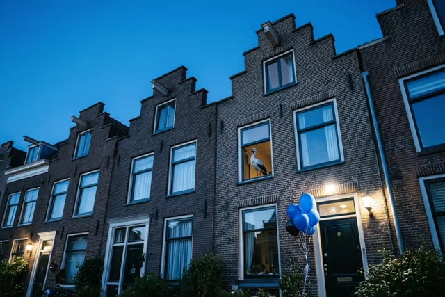 Een klein wonder achter gevels