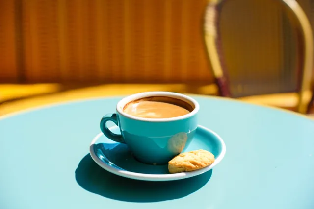 Koffie met een kleurtje
