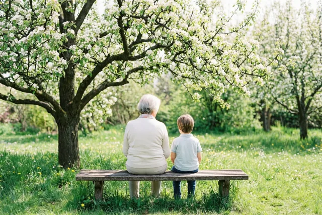 Even bij oma zitten