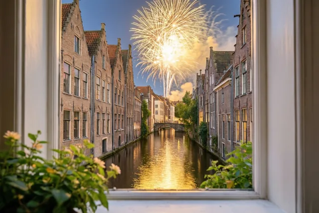 Nieuwjaar door het stadsraam