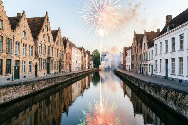 Nieuwjaarslicht tussen wit en baksteen
