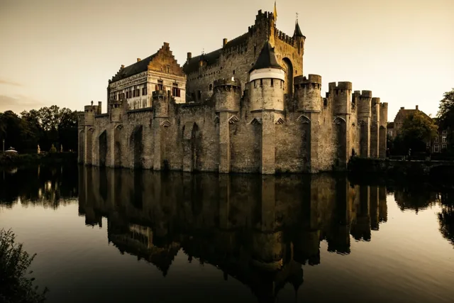 Kalmte rond het kasteel