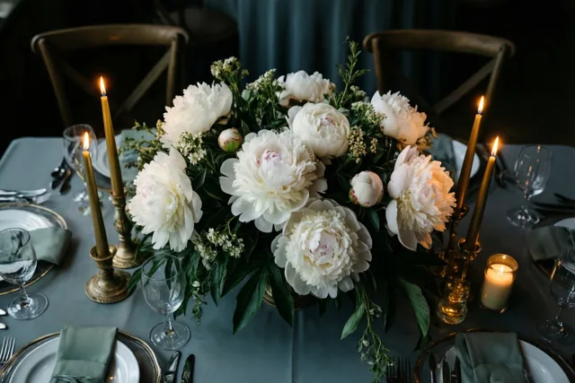 Aan tafel met bloemenliefde
